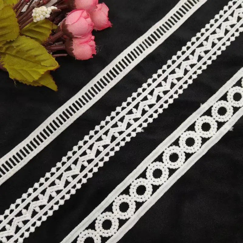 Customized White Milk Silk Embroidery Lace Vintage Chemical Lace For Wedding Dresses Shoes And Other Clothing Accessories