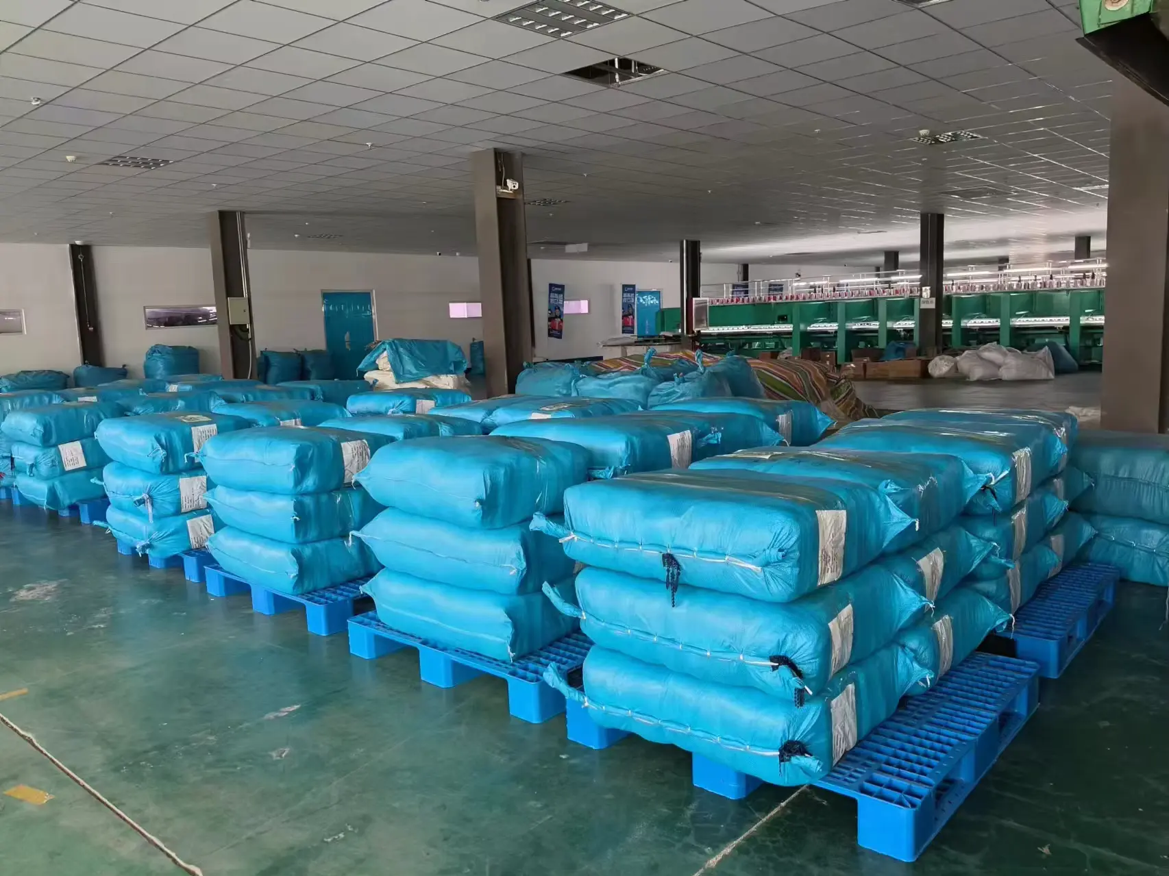 Wholesale 25cm Embroidery Polyester Trim Ab Sequins Lace With 3d Rose Flower For Clothing